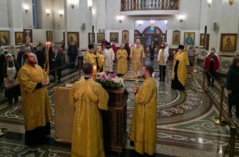 Епископ Николай возглавил всенощное бдение Епископ Николай возглавил всенощное бдение