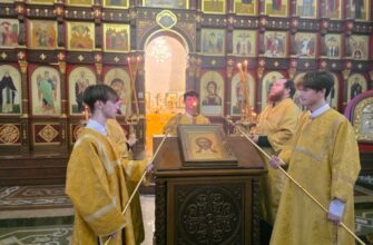 Епископ Николай возглавил вечернее богослужение с чтением акафиста Иисусу Сладчайшему Епископ Николай возглавил вечернее богослужение с чтением акафиста Иисусу Сладчайшему