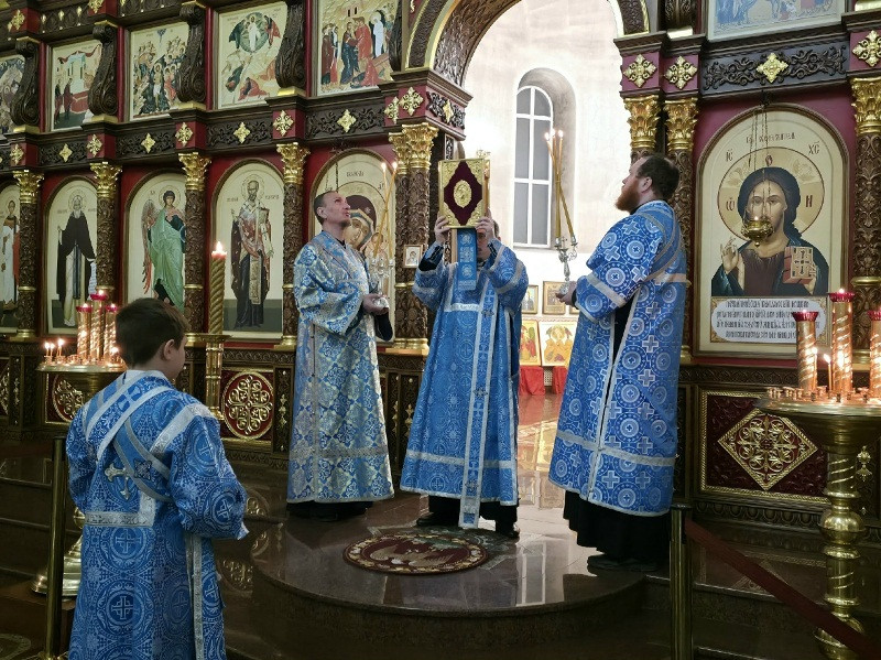 Епископ Николай возглавил Всенощное бдение в Георгиевском Кафедральном соборе 4 Епископ Николай возглавил Всенощное бдение в Георгиевском Кафедральном соборе 4