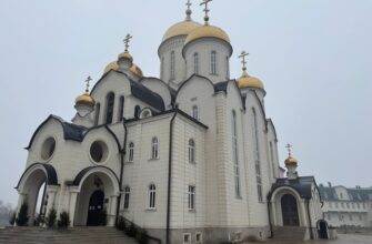 Епископ Николай возглавил соборную Литургию в Георгиевском соборе