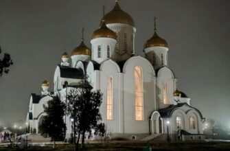 В праздник Рождества Христова епископ Николай возглавил Рождественскую Великую вечерню в Георгиевском соборе В праздник Рождества Христова епископ Николай возглавил Рождественскую Великую вечерню в Георгиевском соборе
