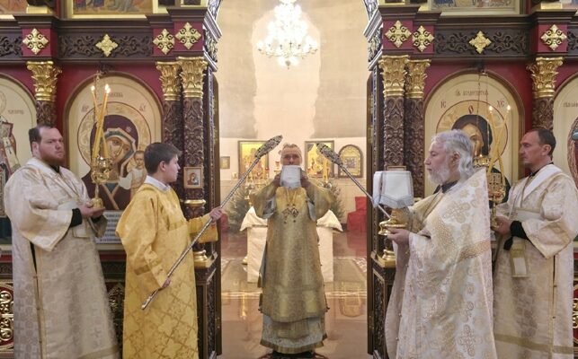 Епископ Николай совершил Литургию в день памяти 14 000 Вифлеемских младенцев