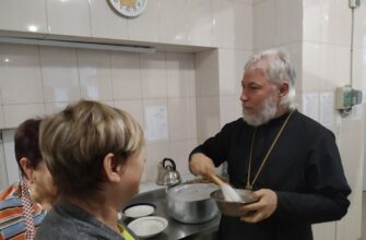 Священник посетил детский дом в день Крещения Господня в г. Георгиевске
