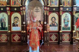 Епископ Николай возглавил Божественную литургию в соборе Епископ Николай возглавил Божественную литургию в соборе