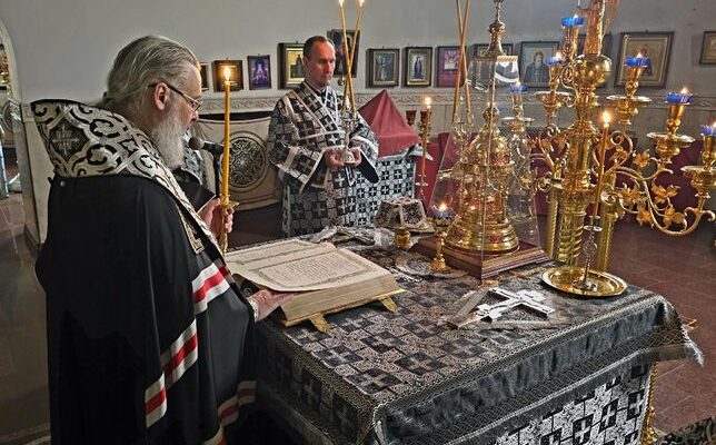 Епископ Николай возглавил утреню Великого понедельника