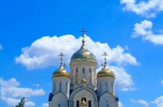 Архиерейская Литургия в соборе
