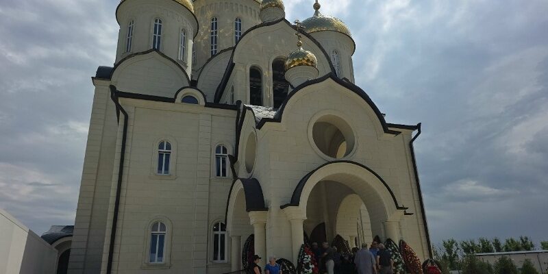 Состоялось отпевание почившего Виктора Губанова