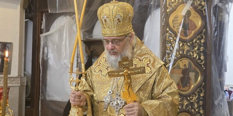 Владыка Николай возглавил Божественную Литургию в соборе