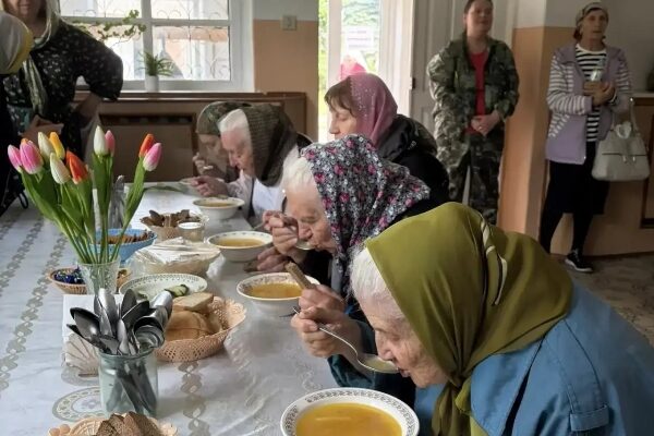 В храмах Георгиевской епархии проходят благотворительные обеды