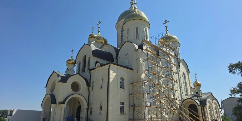В 8-ю Неделю по Пятидесятнице епископ Николай совершил Божественную литургию