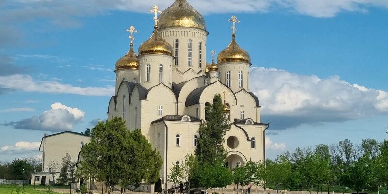 Епископ Николай возглавил воскресную Божественную литургию