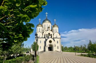 Владыка Николай возглавил служение всенощного бдения в соборе