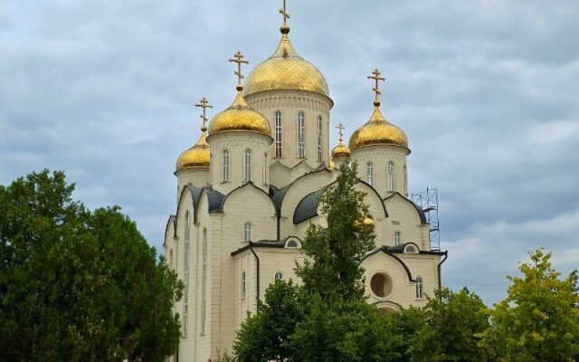 В соборе совершили утреню с чином погребения Плащаницы Богородицы В Георгиевском соборе совершили утреню с чином погребения Плащаницы Богородицы