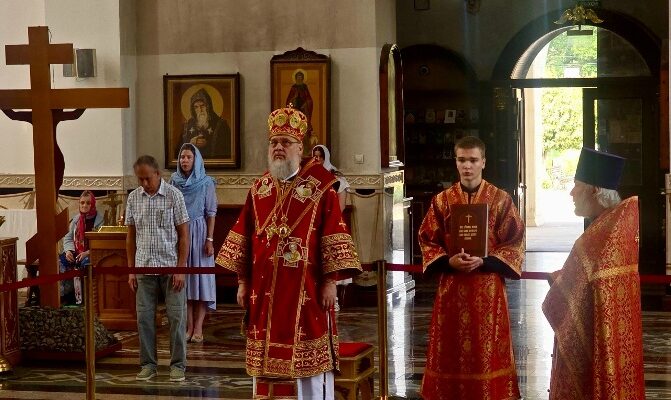 Архиерейское богослужение в соборе