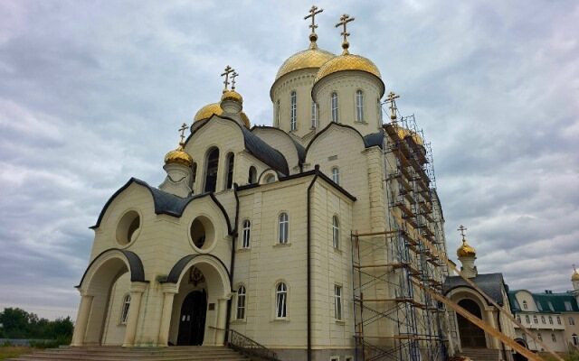 Владыка Николай возглавил всенощное бдение в соборе Владыка Николай возглавил всенощное бдение в соборе
