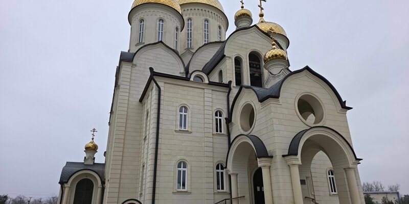 В четверг 22-й седмицы по Пятидесятнице Владыка Николай возглавил Божественную литургию в Георгиевском соборе